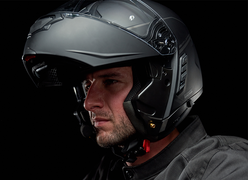 Clear Communication with Noise canceling Motorcycle Intercoms Moto1