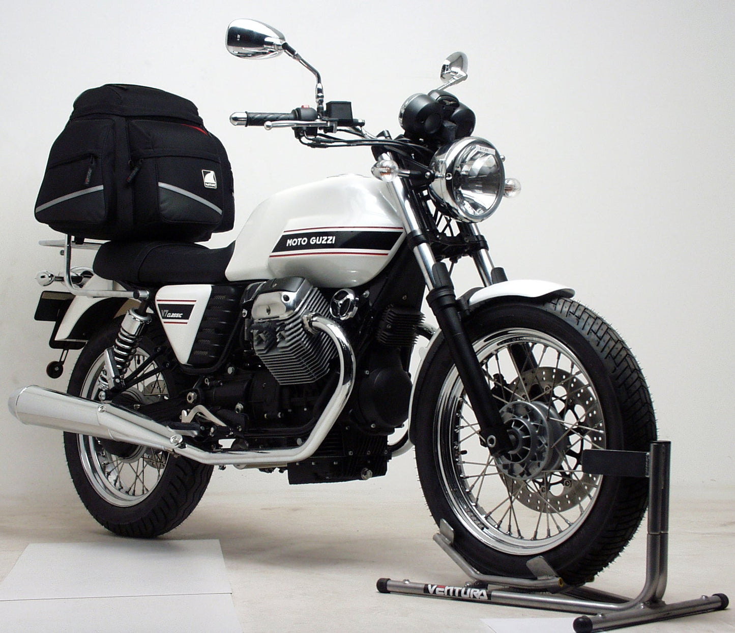 Ventura Luggage for Moto Guzzi 750 V7 Special (12-13)