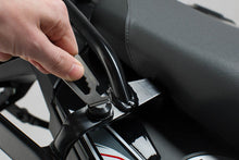 SW MOTECH MULTITOOL KEY CHAIN