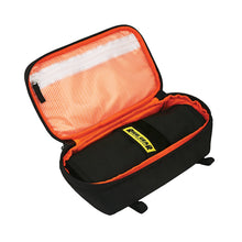 RG-025R - TRAILS END REAR FENDER BAG WITH TOOL ROL