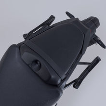 SIDE CARRIER SW MOTECH V-LOC SIDE CARRIER LEFT FOR YAMAHA MT-09 2023 - ON