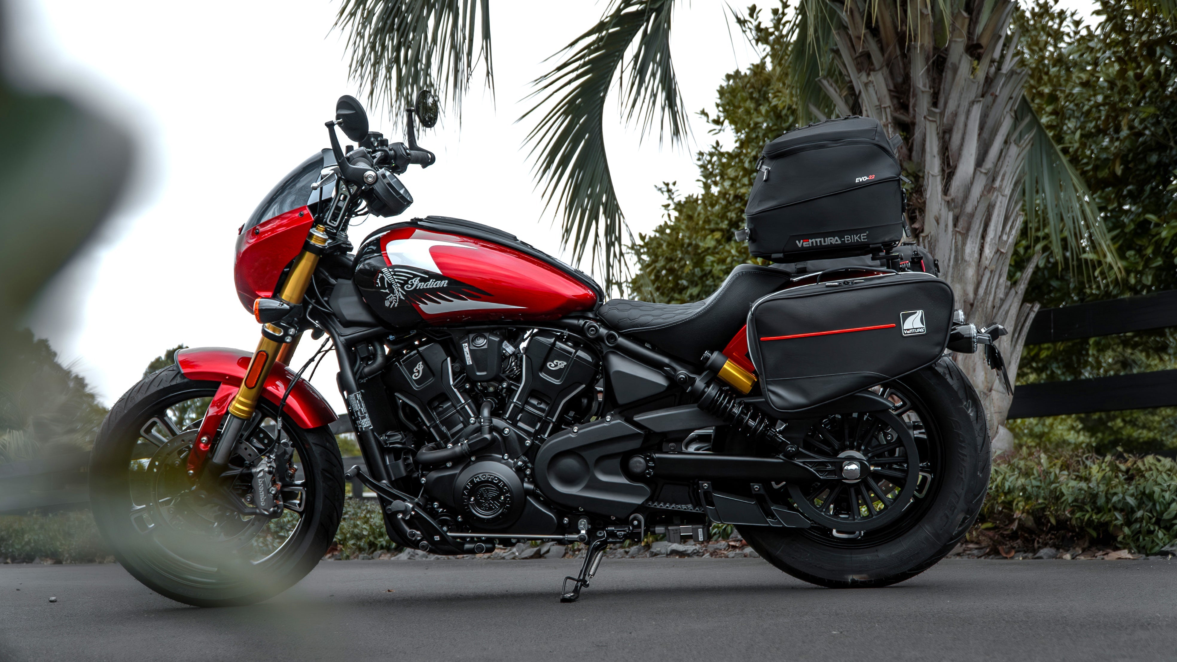Indian Indian Scout 101, Classic, Bobber, Sport Sixty Bobber  (25 - >)