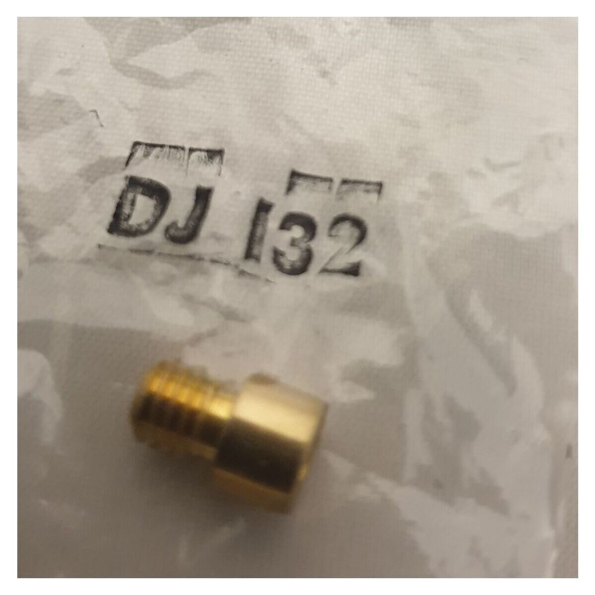 DJ-132