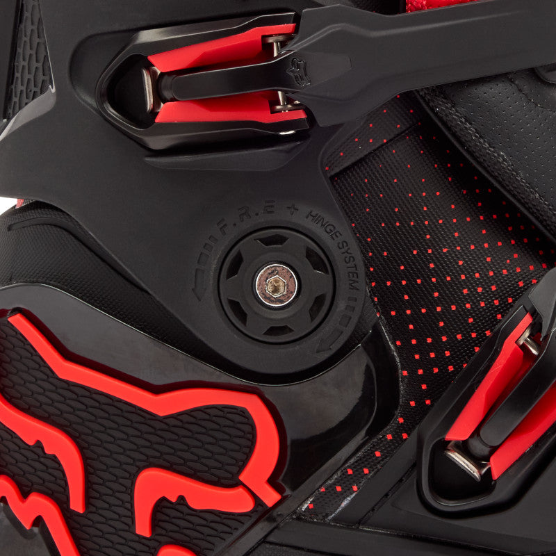 Instinct Boot