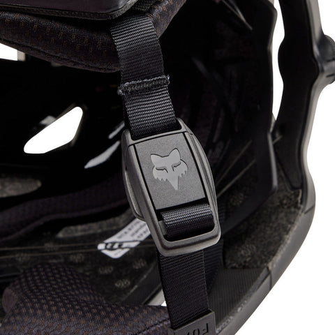 Fox Dropframe Pro Helmet, CE