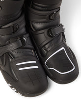 Instinct Core Boot