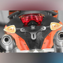 Tail Tidy/Licence Plate Holder! Suitable for the KTM 690 Duke III '08-'11 and the 690SM (all years), this Tail Tidy incorporates our replacement Tail Tidy light. Note: This Tail Tidy will not fit with 
