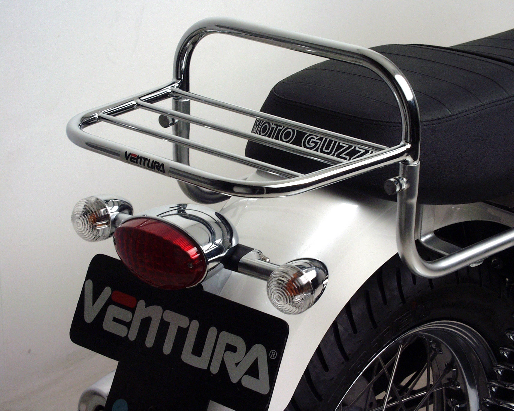 Ventura Luggage for Moto Guzzi 750 V7 Special (12-13)